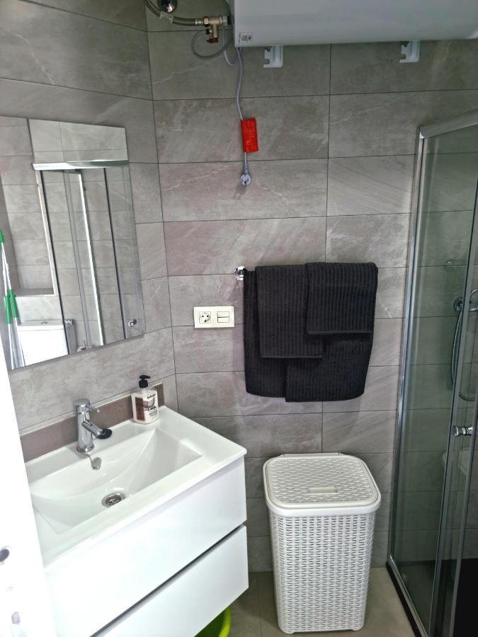 Apartamentos Elemar Free Luggage Storage Malaga Ngoại thất bức ảnh