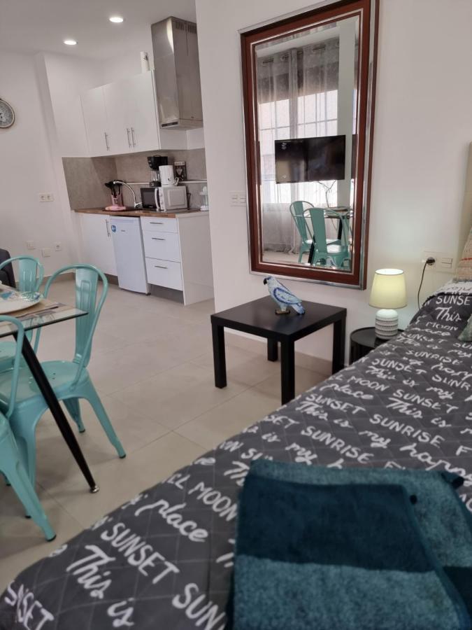 Apartamentos Elemar Free Luggage Storage Malaga Ngoại thất bức ảnh
