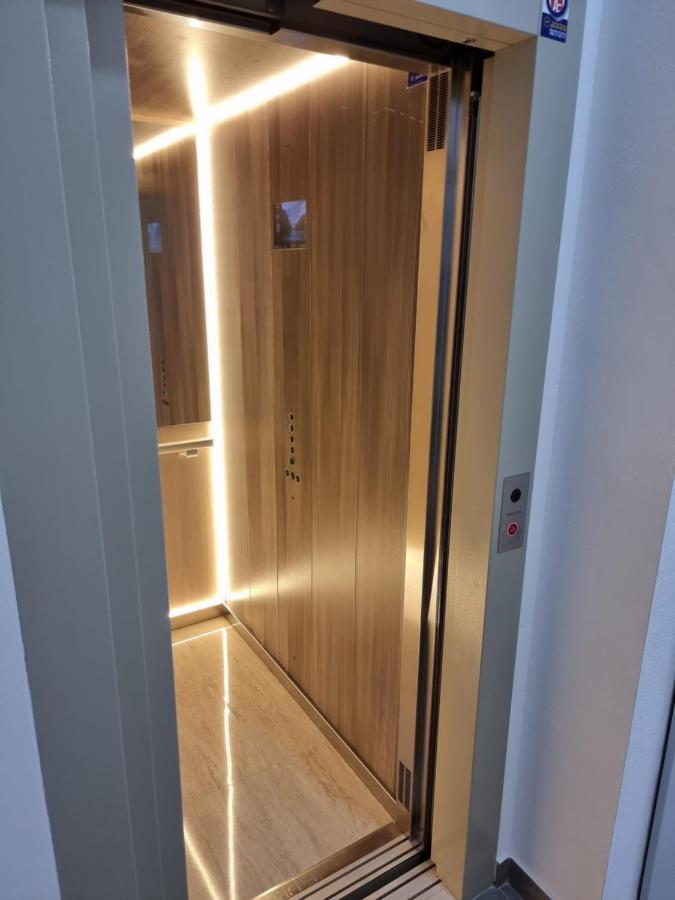 Apartamentos Elemar Free Luggage Storage Malaga Ngoại thất bức ảnh