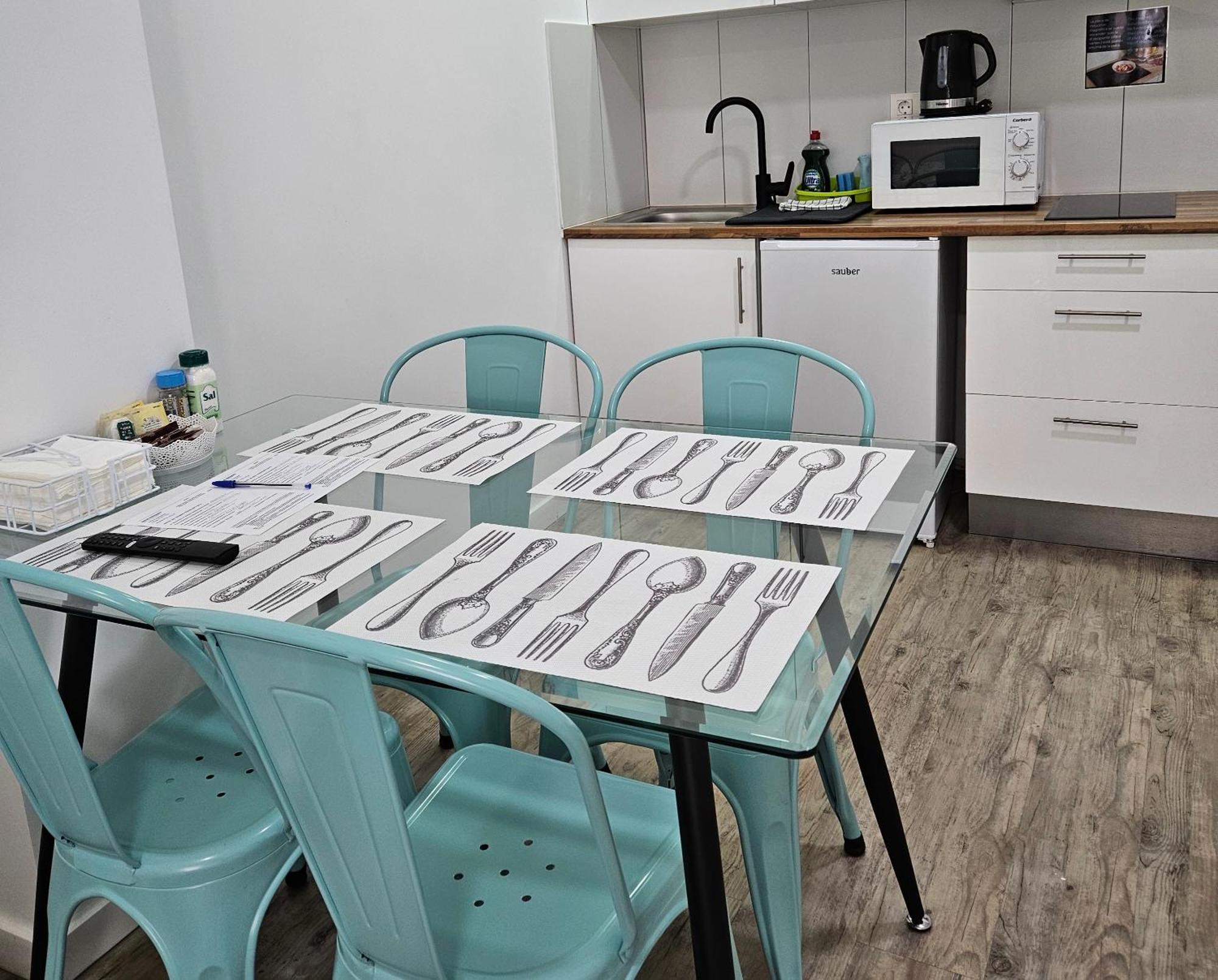Apartamentos Elemar Free Luggage Storage Malaga Ngoại thất bức ảnh